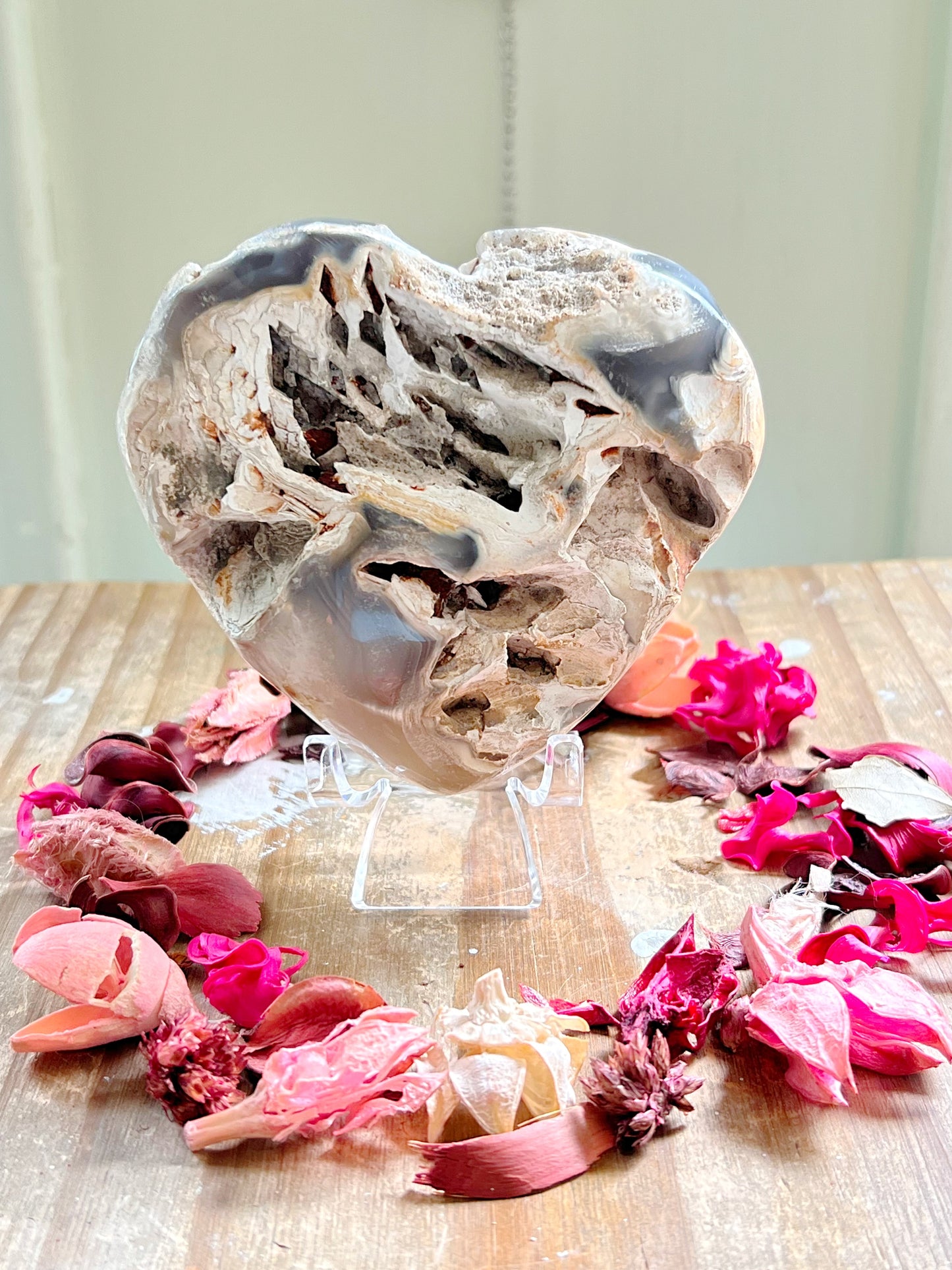 Druzy Orca Agate Heart on Stand
