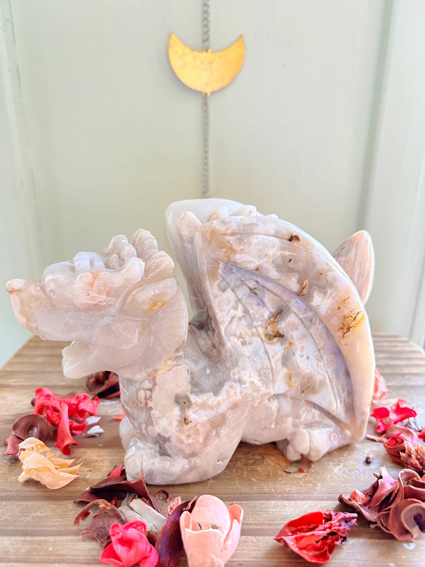 Druzy Flower Agate Dragon Carving