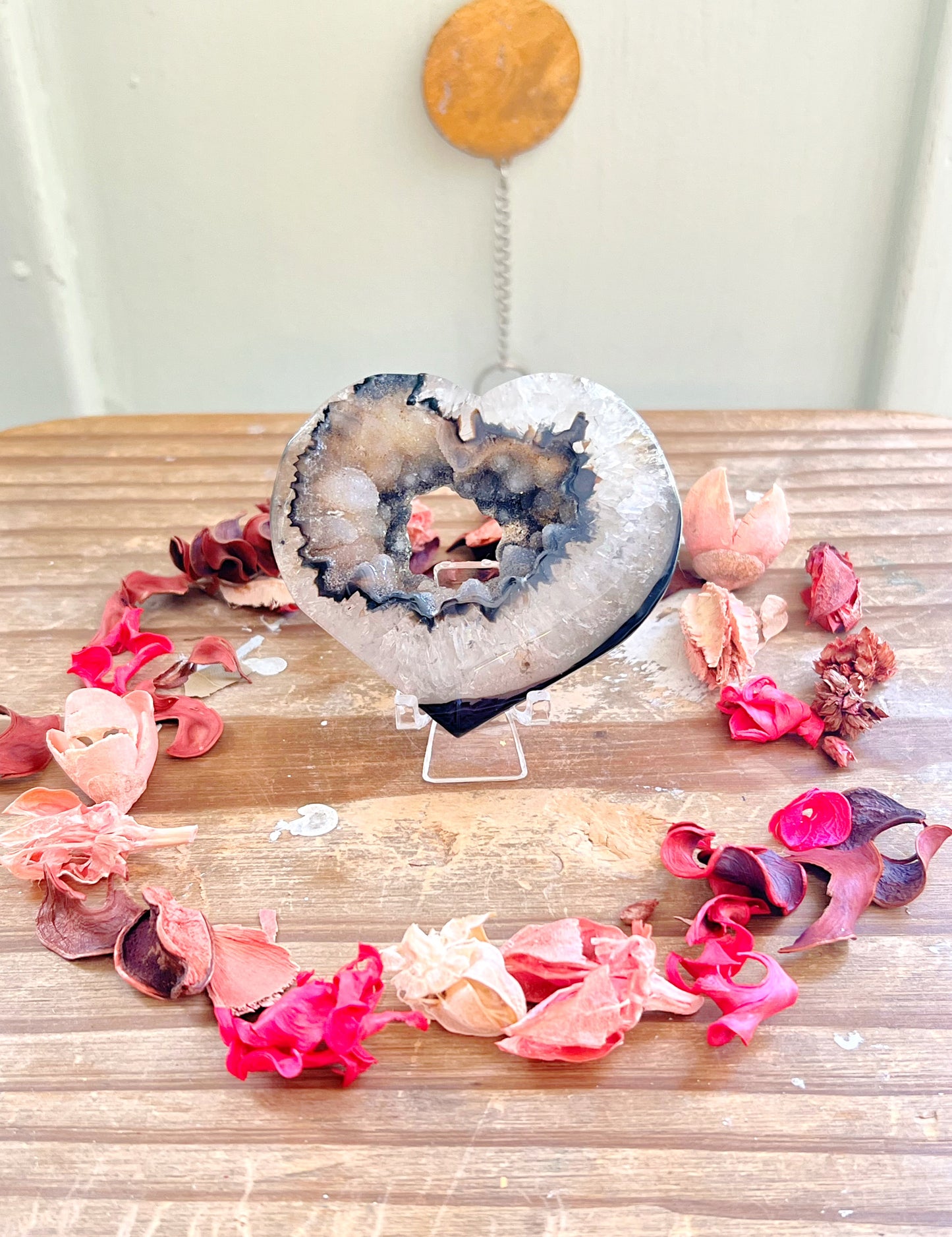 Druzy Black Agate x Quartz Hearts on Stands