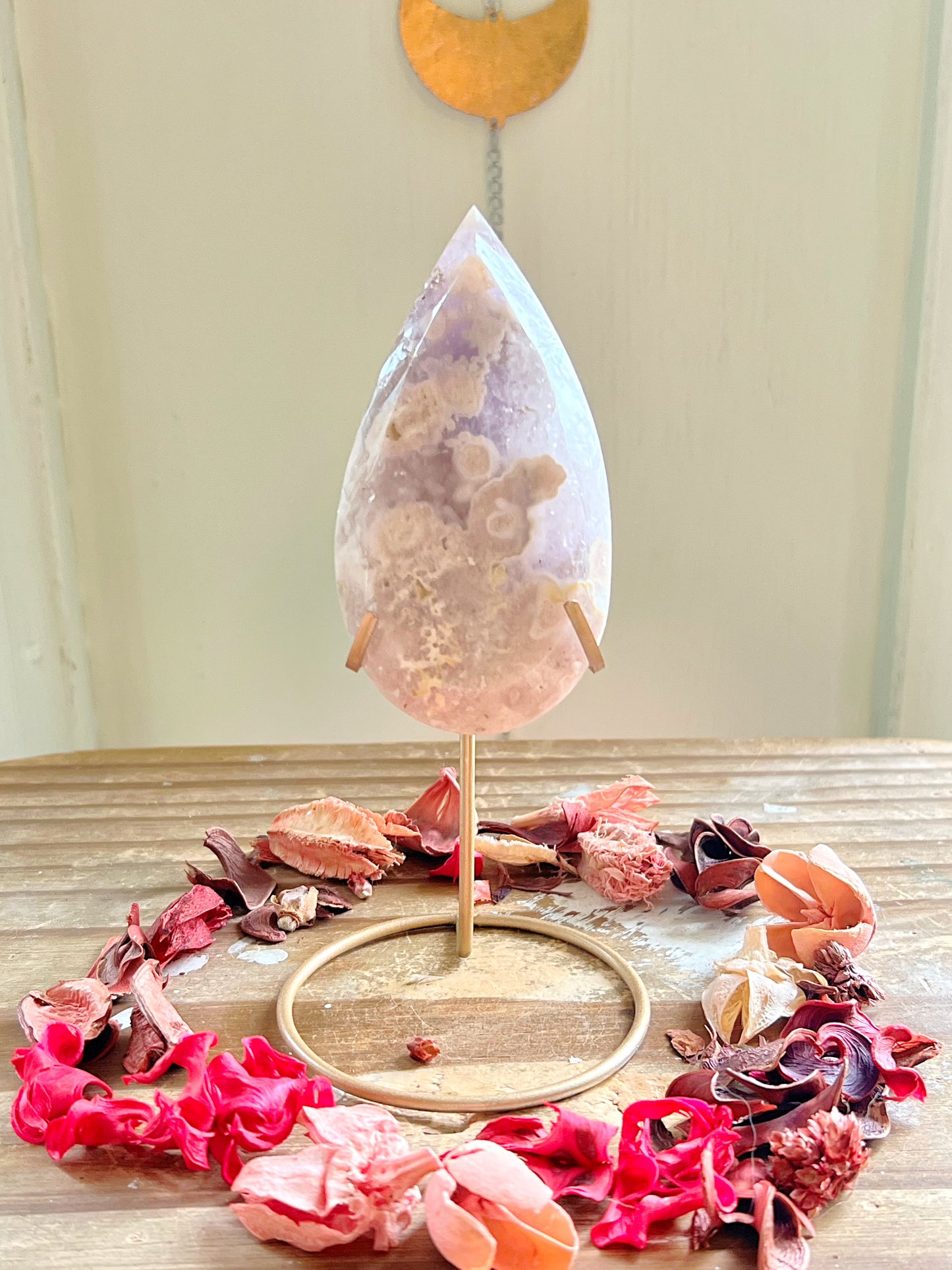 Flower Agate x Amethyst x Quartz Tear Drops on Stands