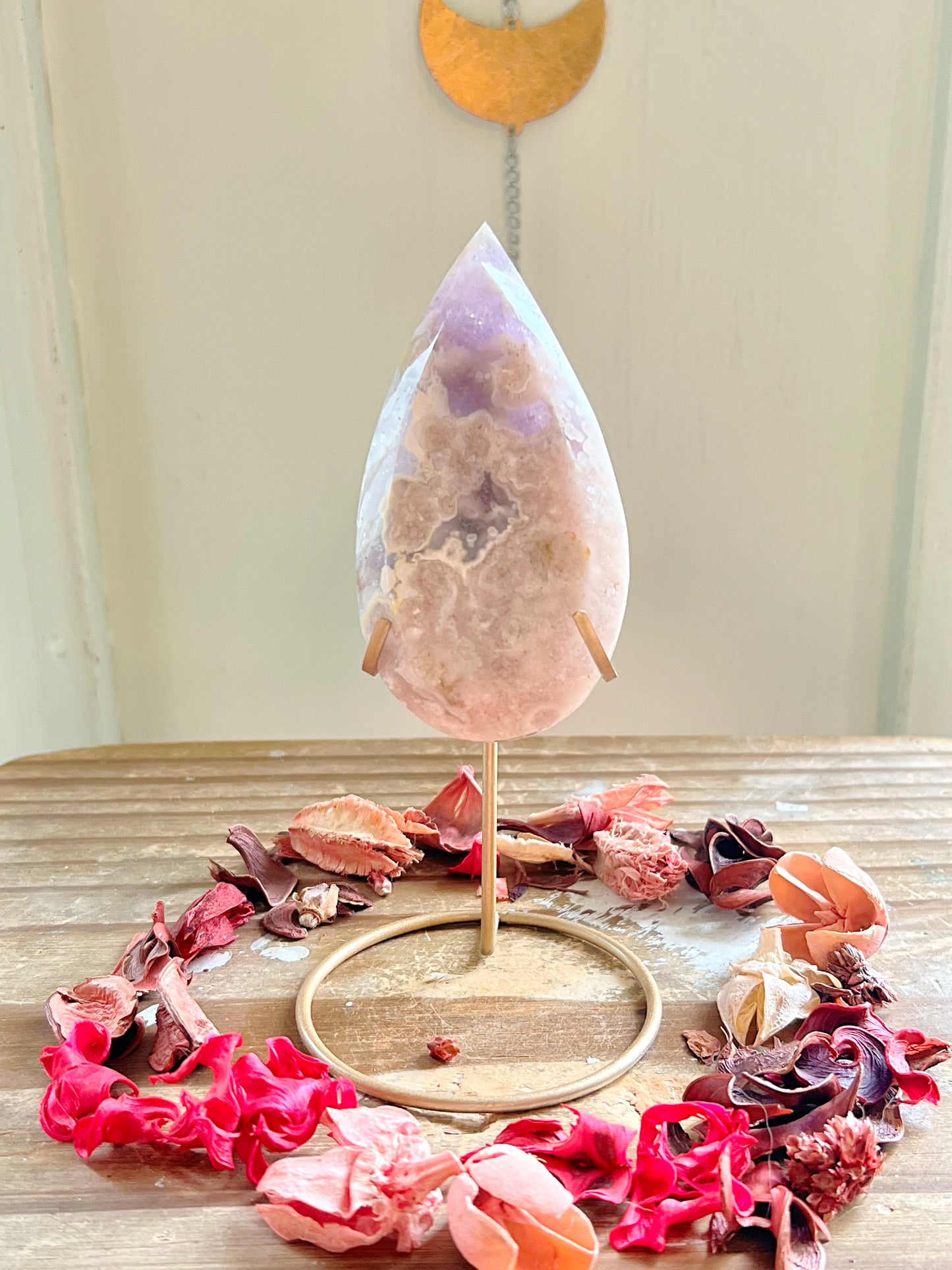 Flower Agate x Amethyst x Quartz Tear Drops on Stands