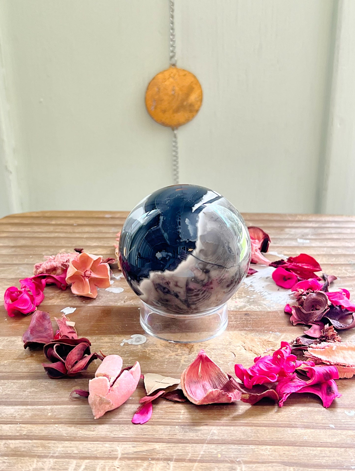 Volcano Agate Spheres UV REACTIVE