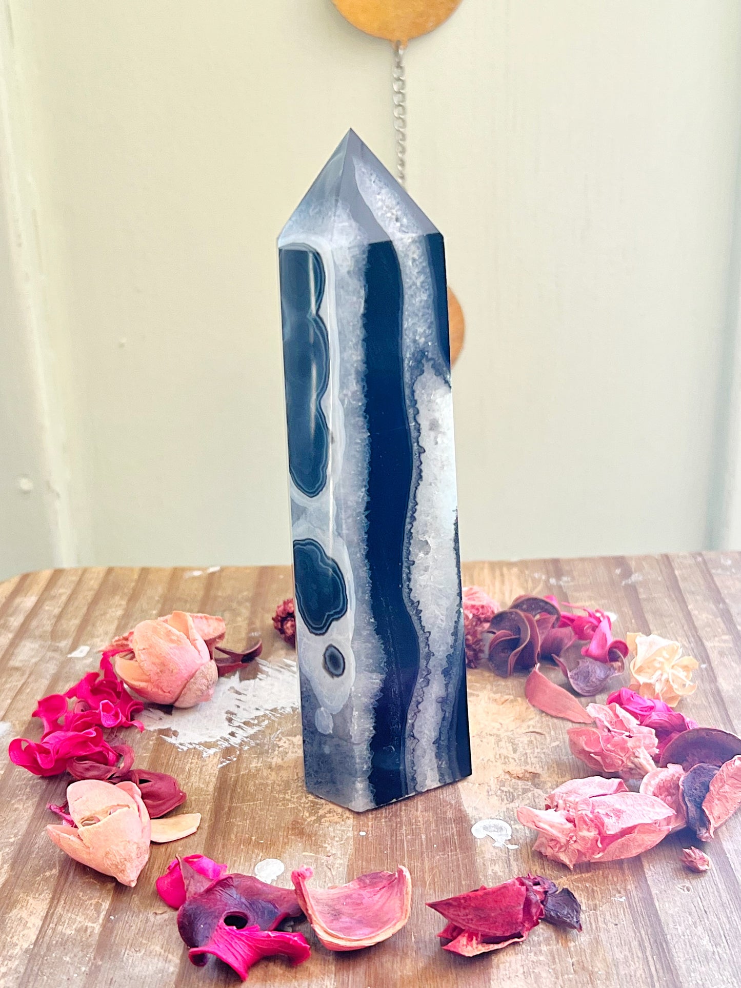 Druzy Black Agate x Quartz Tower