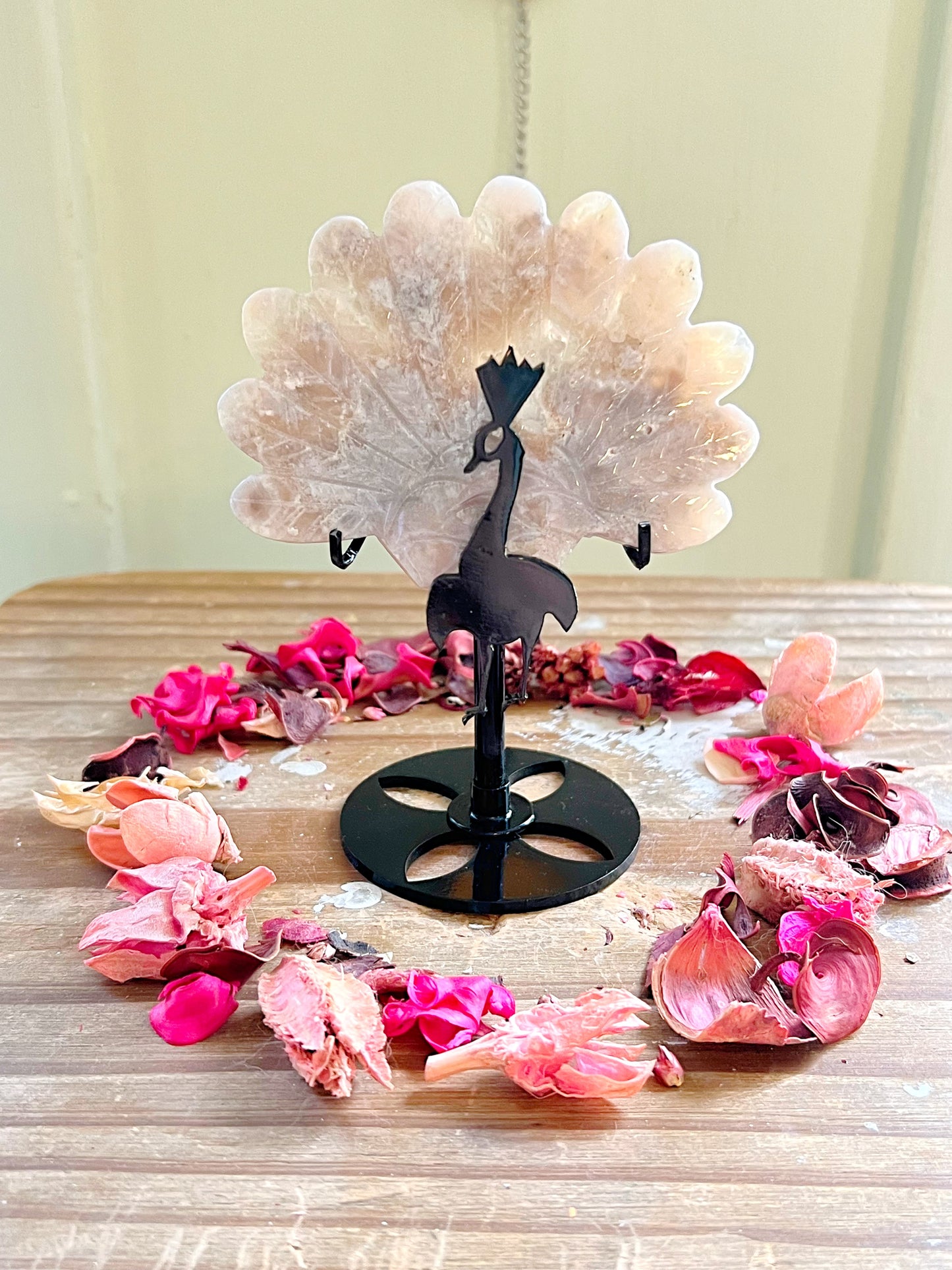 Flower Agate Peacock Carvings