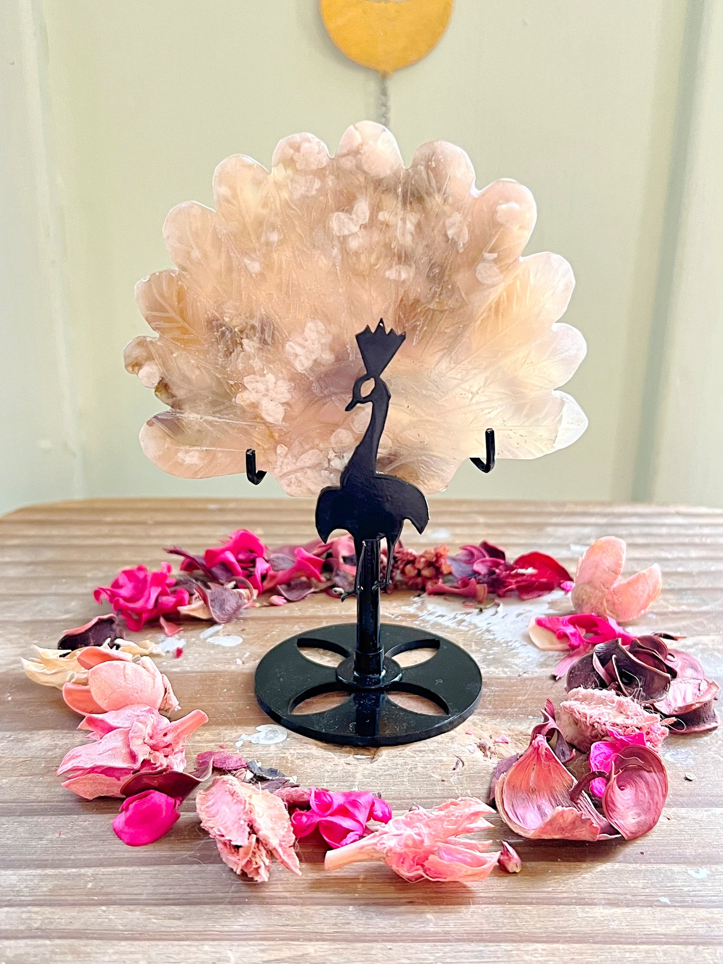 Flower Agate Peacock Carvings