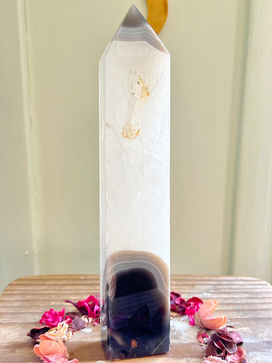 XXL Black Agate X Quartz Tower