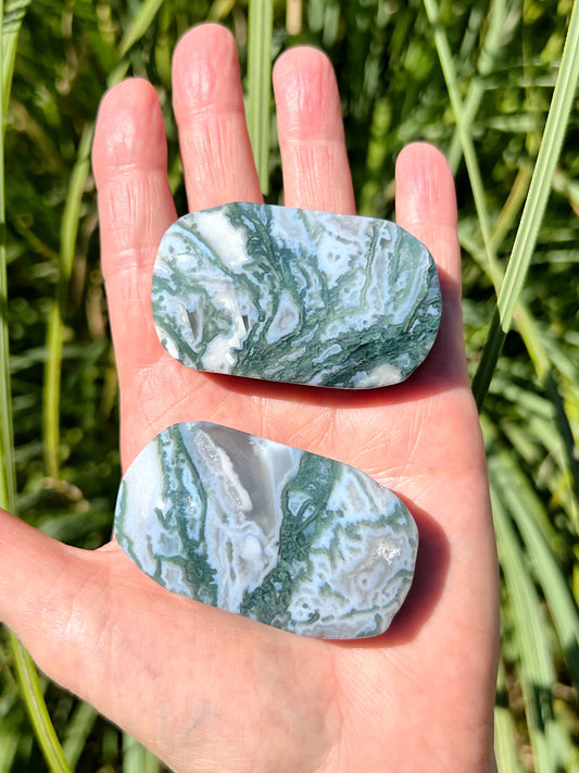 Moss Agate Palm Stones