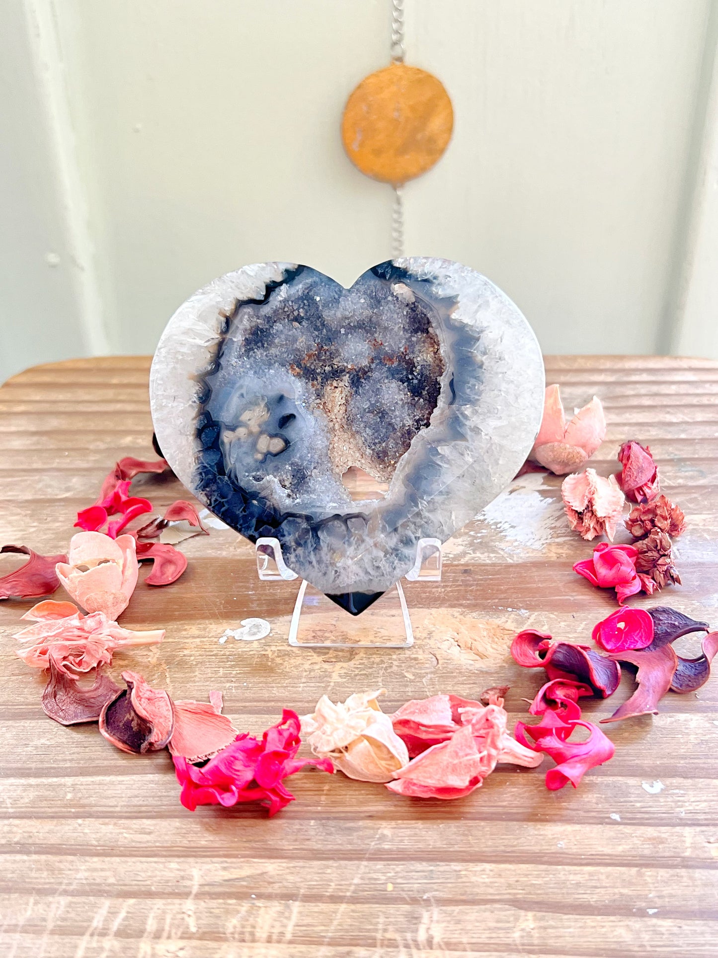 Druzy Black Agate x Quartz Hearts on Stands